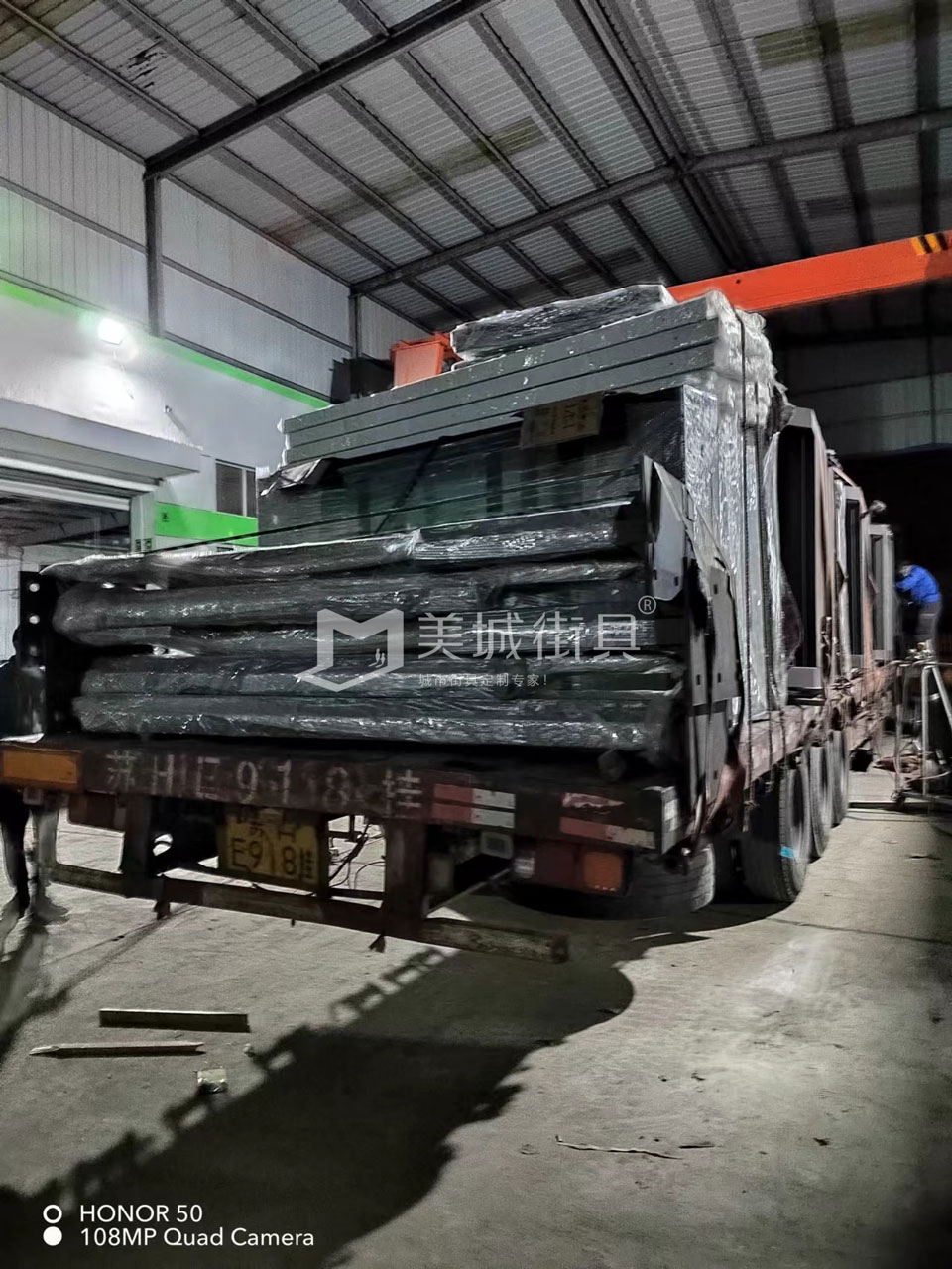 2022.10.18美城街具供應(yīng)臺(tái)州第三、四車候車亭發(fā)貨記錄